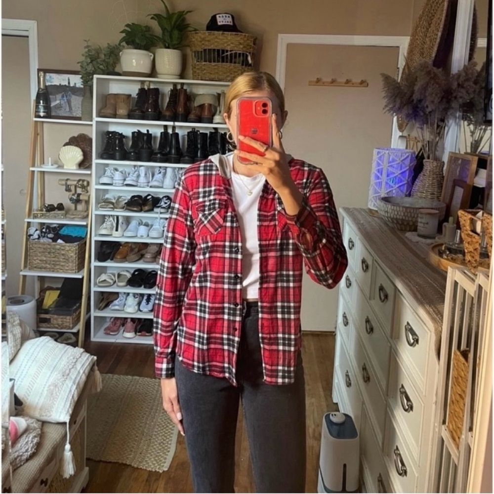 Rue 21 sweatshirt style button up flannel